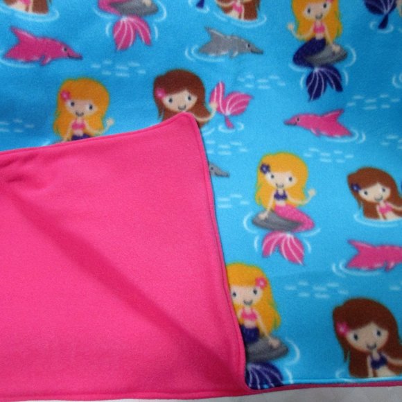 Mermaid handmade fleece blanket - Picture 3 of 4